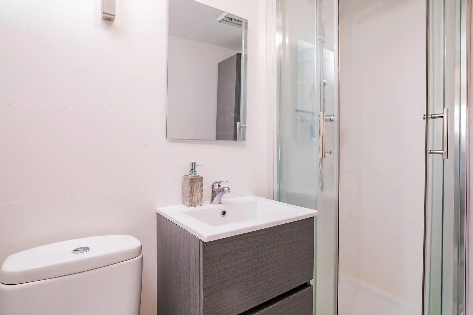 Bathroom of Flat for sale in Villanúa  with Heating, Parquet flooring and Storage room
