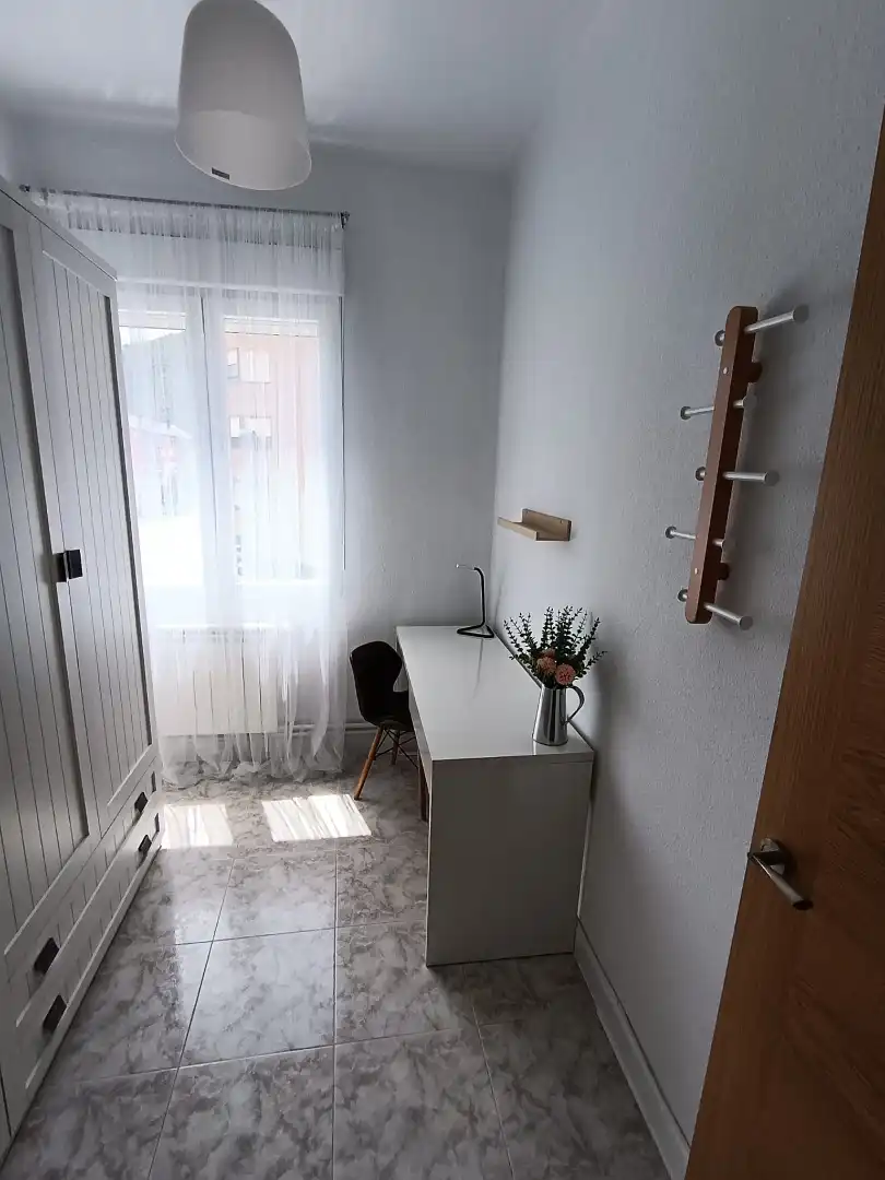 Apartamento de alquiler en Flores de Sil - La Placa