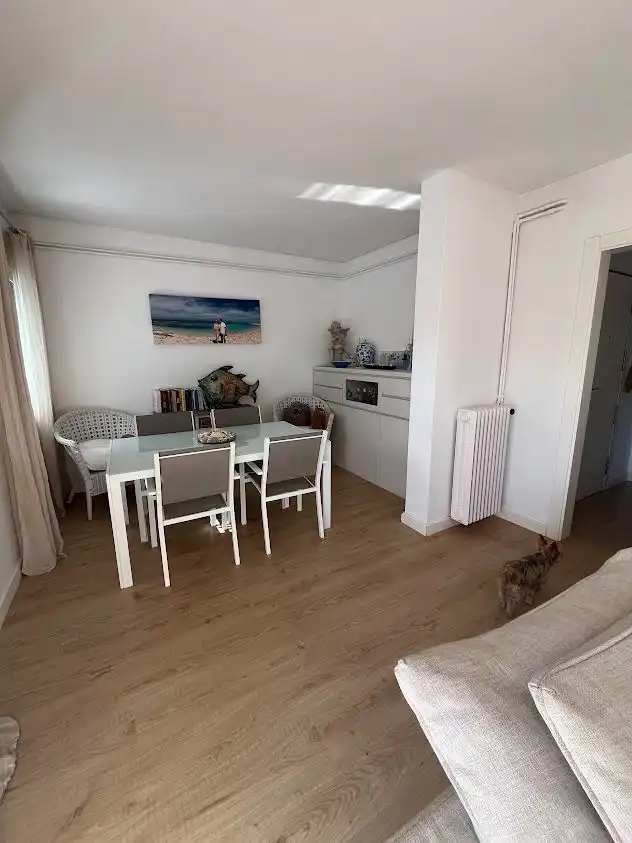 Comedor de Apartamento de alquiler en Sitges con Calefacción, Jardín privado y Terraza