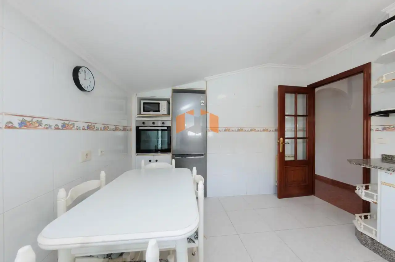 Kitchen of Houses for sale in Vigo   with Heating, Private garden and Parquet flooring