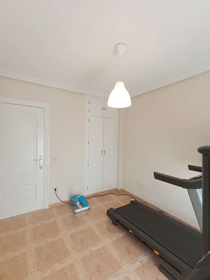 Habitación de Casa o chalet en venta en Ciudad Real con Aire acondicionado, Calefacción y Parquet