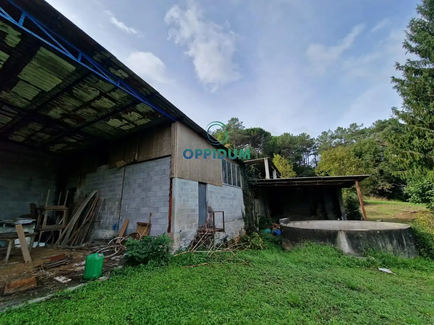 Exterior view of Industrial buildings for sale in Touro