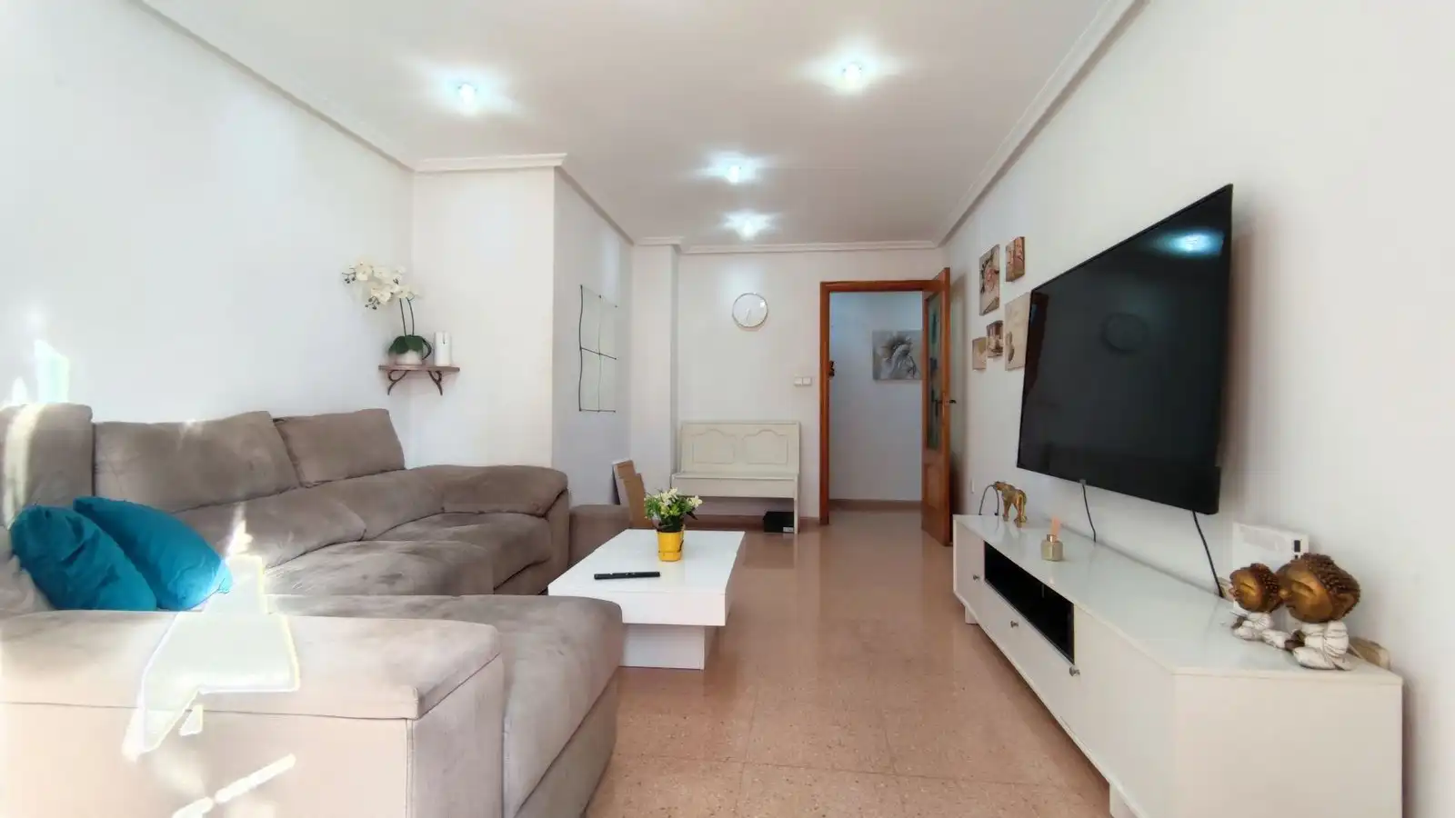 Living room of Flat for sale in Elche / Elx  with Air Conditioner, Heating and Storage room