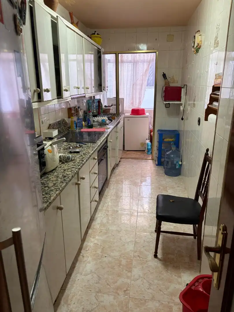 Cuina de Pis en venda en Dos Hermanas amb Moblat