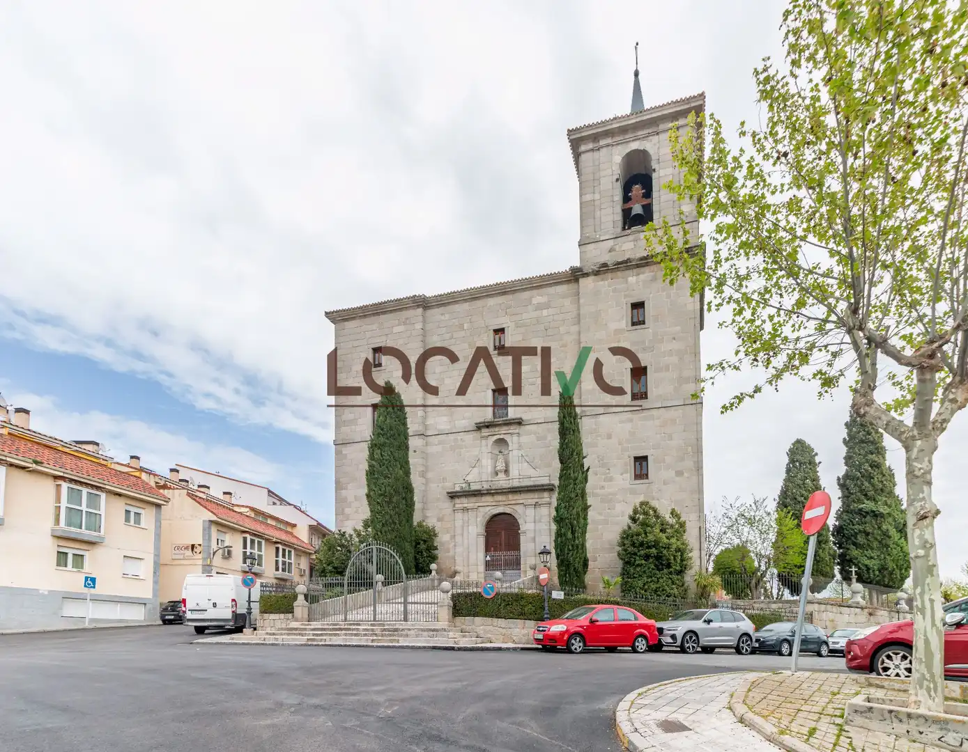 Vista exterior de Piso en venta en Valdemorillo con Calefacción