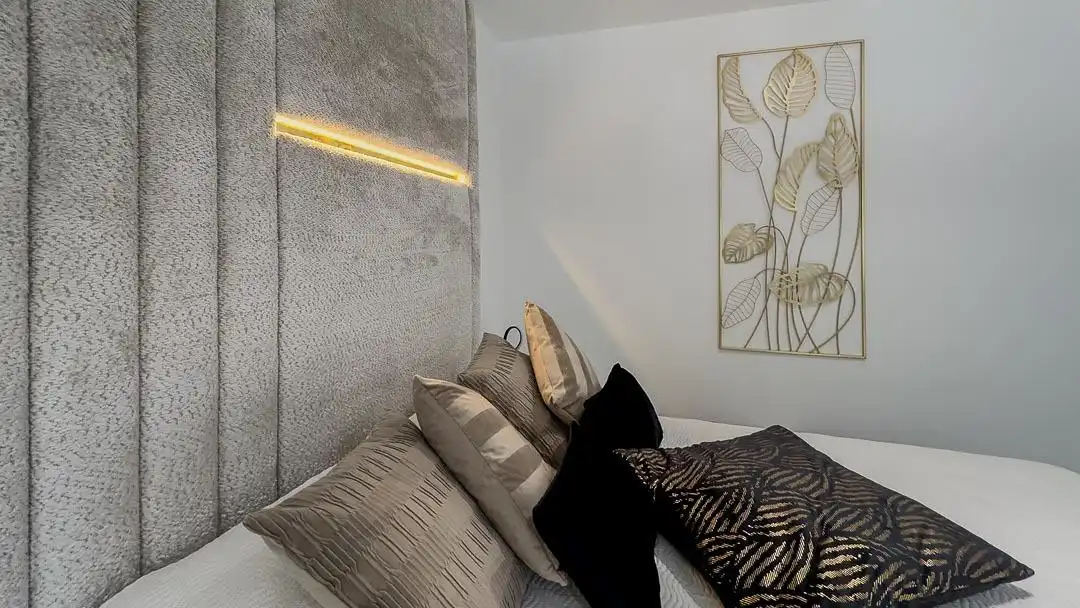 Habitación de Casa adosada en venta en Málaga con Aire acondicionado, Terraza y Amueblado
