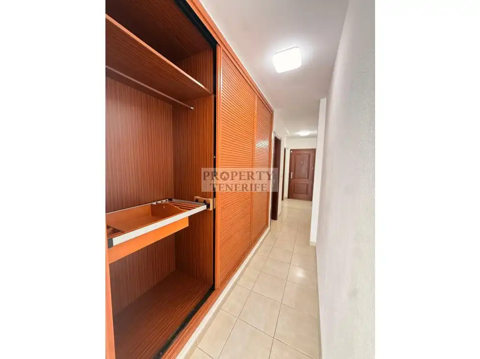 Dormitori de Apartament en venda en Arona