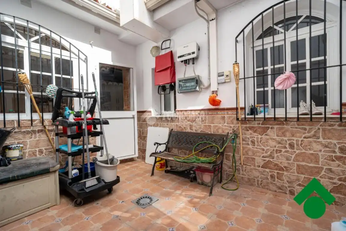 Casa adosada en venda en Cártama amb Alarma