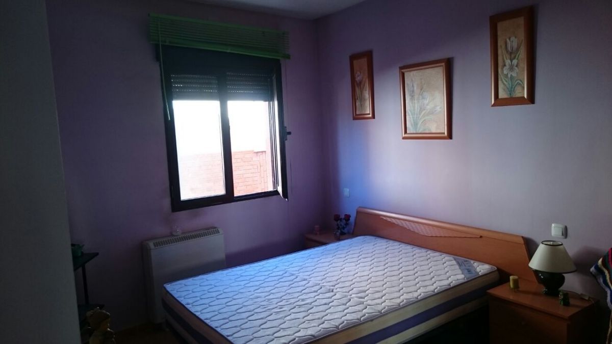 Dormitori de Pis en venda en Hontanares de Eresma amb Calefacció i Moblat