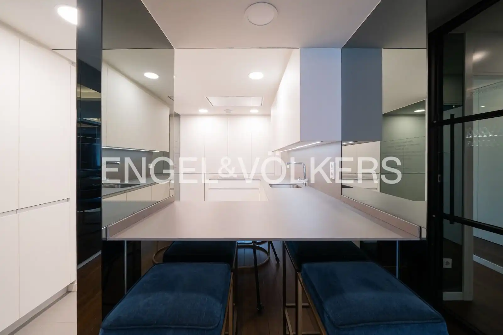 Dining room of Flat for rent in Madrid  with Air Conditioner, Heating and Swimming Pool
