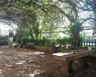 Jardí de Finca rústica en venda en Ourense Capital  amb Terrassa, Piscina i Balcó