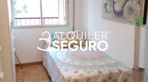 Foto 2 de Pis de lloguer a De José María de Pereda, Ventas, Madrid