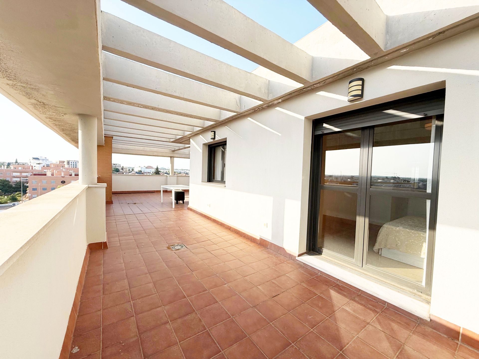 Terrassa de Àtic de lloguer en Mairena del Aljarafe amb Terrassa, Moblat i Piscina comunitària