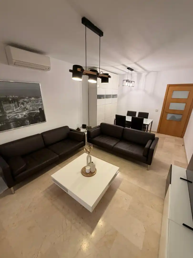 Sala de estar de Piso en venta en Benalmádena con Aire acondicionado, Calefacción y Parquet