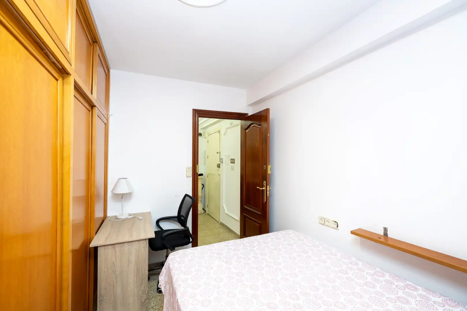 Schlafzimmer von Wohnung zur Miete in Granada mit Klimaanlage, Möbliert und Waschmaschine