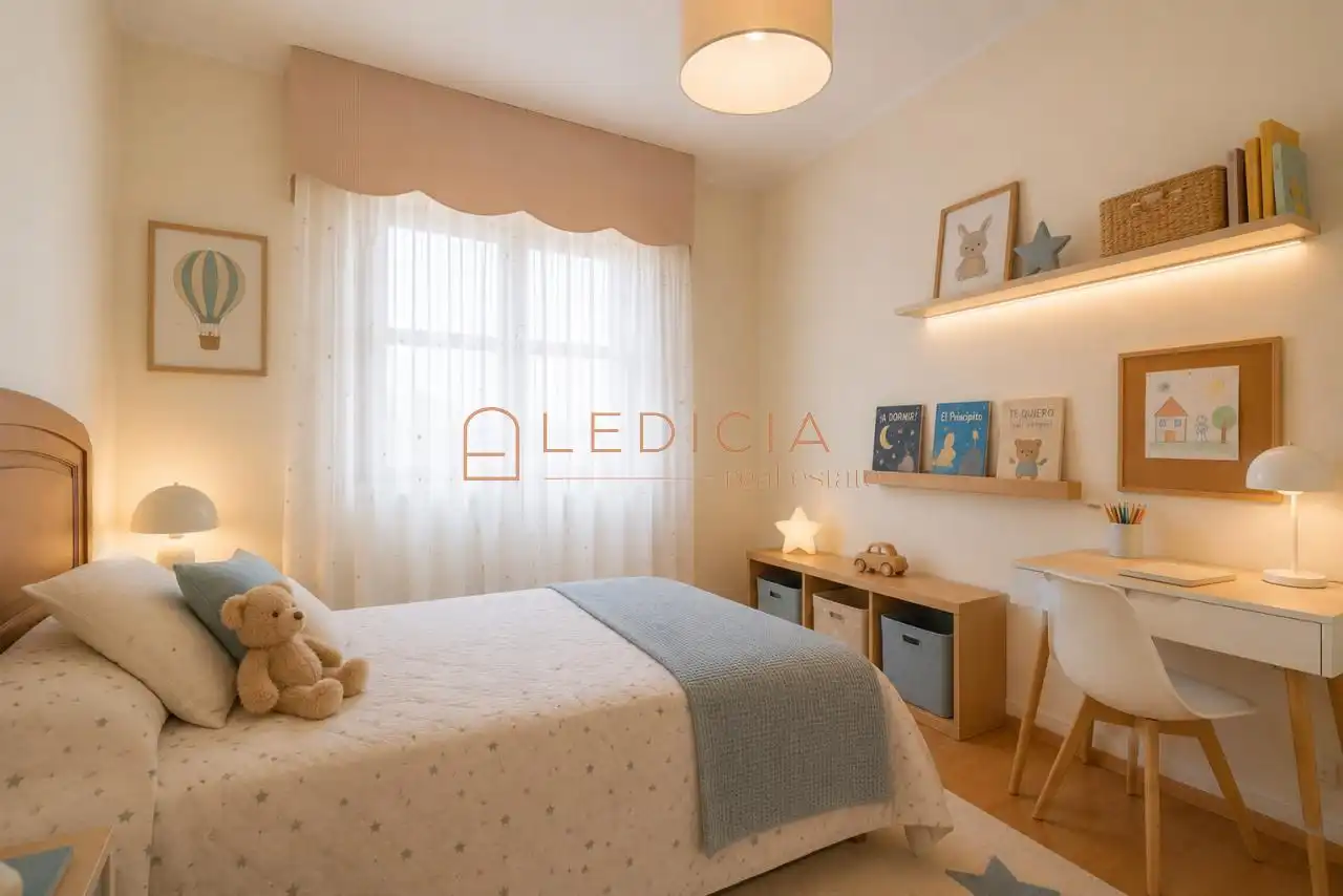 Bedroom of Houses for sale in Vigo   with Heating, Terrace and Storage room
