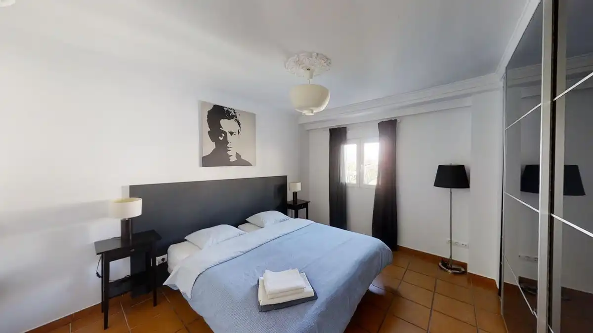 Dormitori de Casa adosada en venda en Mijas amb Jardí privat, Terrassa i Piscina
