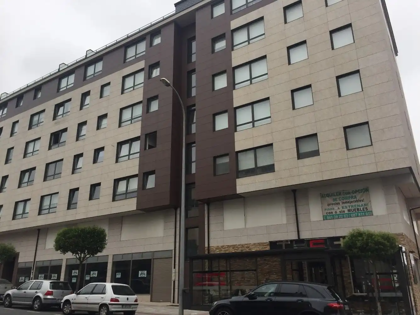 Vista exterior de Local en venta en Narón