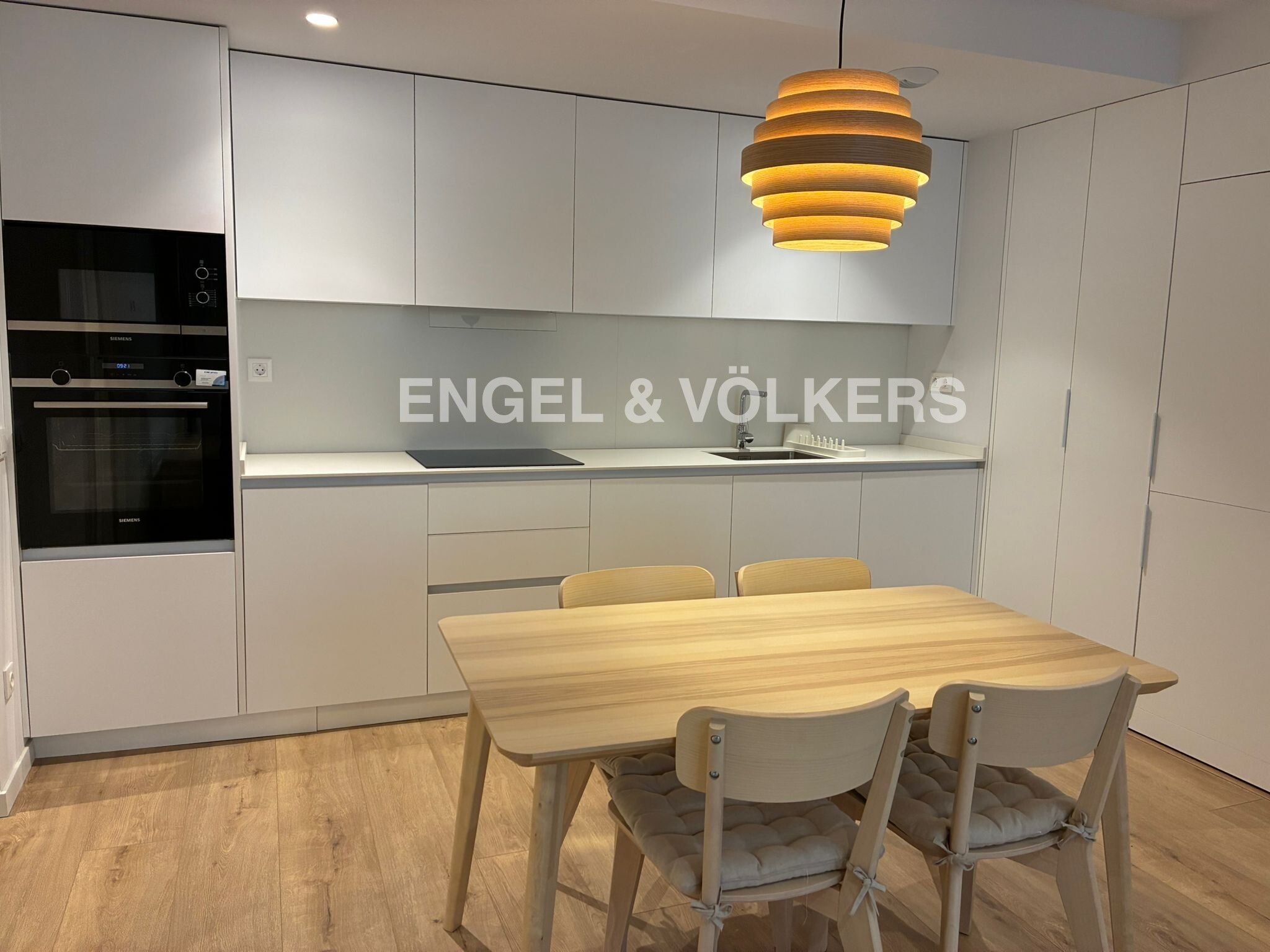 Cuina de Apartament de lloguer en  Barcelona Capital amb Aire condicionat, Calefacció i Parquet