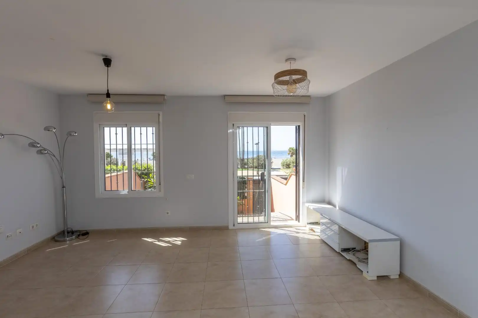 Living room of Detached homes for sale in Vélez-Málaga  with Heating, Private garden and Terrace