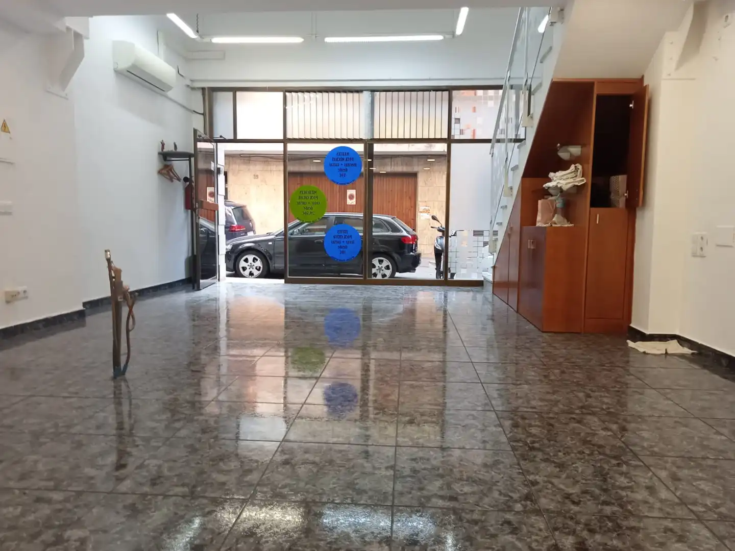 Local de alquiler en Cornellà de Llobregat con Aire acondicionado