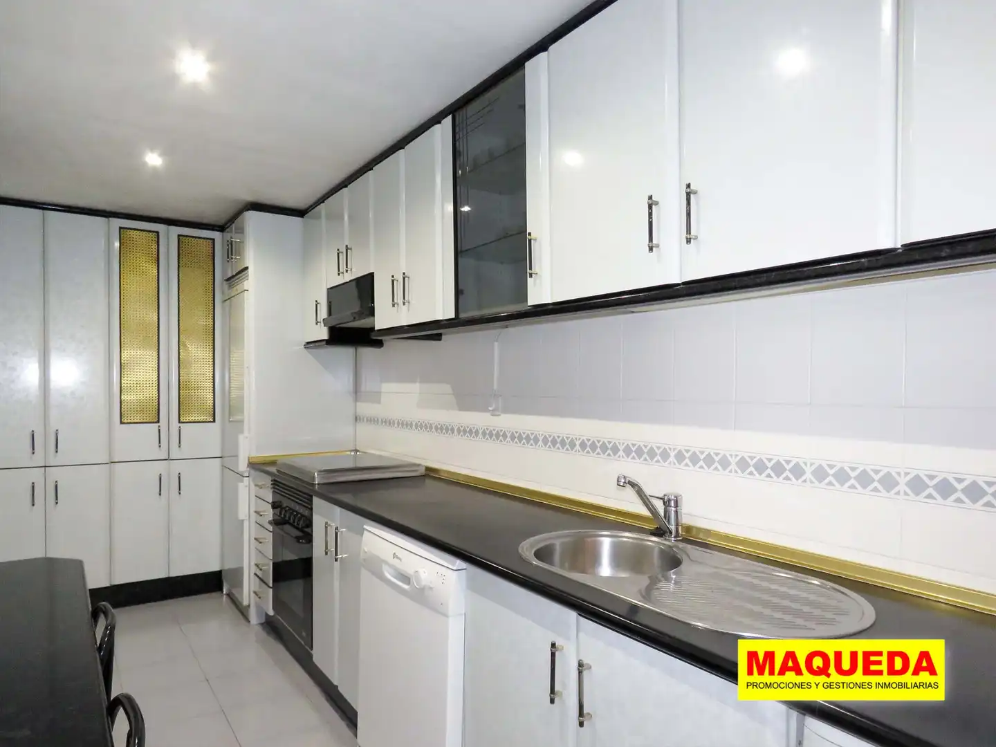 Kitchen of Flat for sale in Villaverde