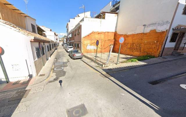 Casa adosada en Venta en  MARINA en Haza Grande