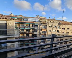 Vista exterior de Pis de lloguer en Salamanca Capital amb Calefacció, Terrassa i Moblat