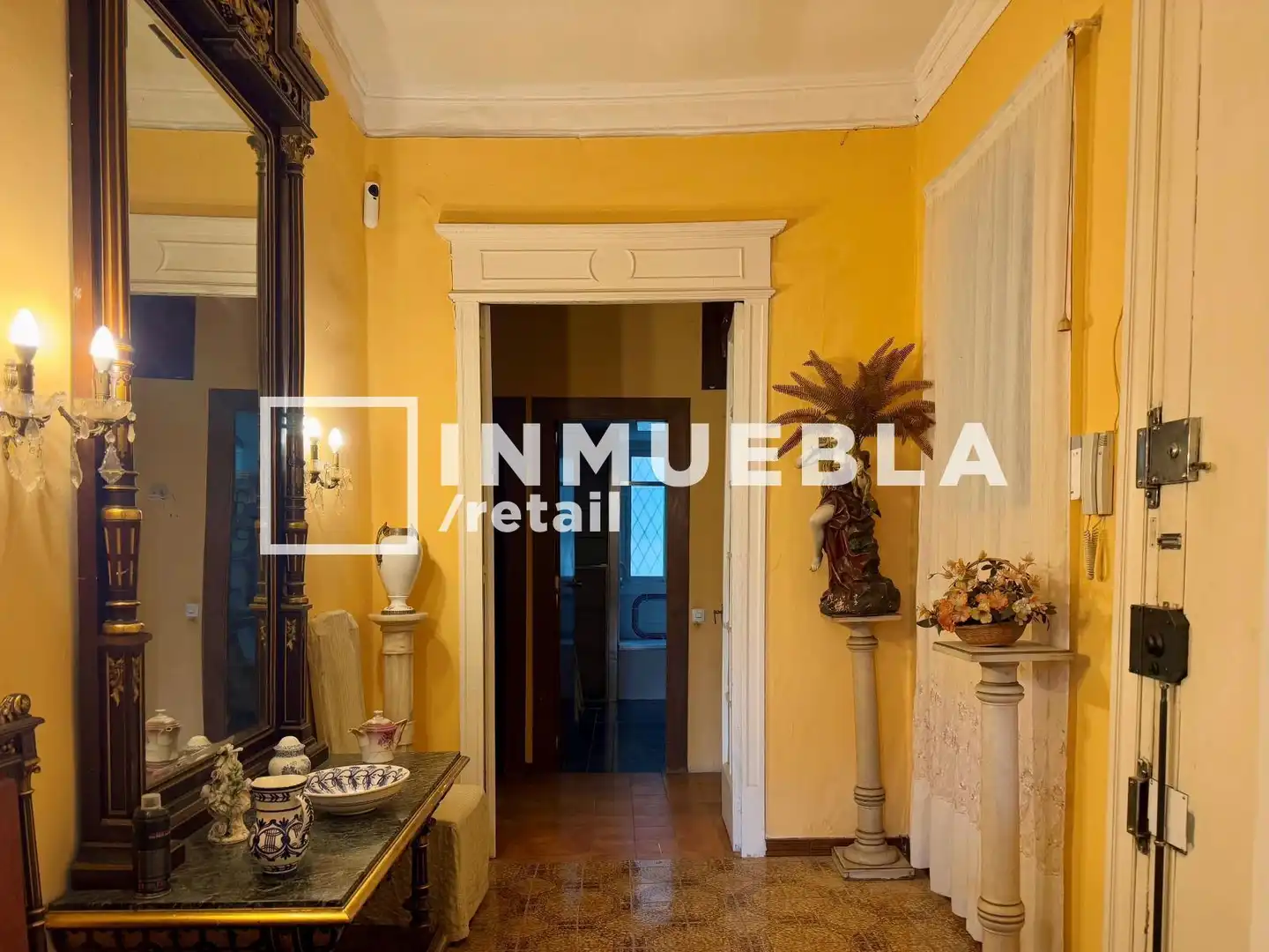 Wohnung zum Verkauf in Barcelona mit Heizung, Terrasse und Balkon