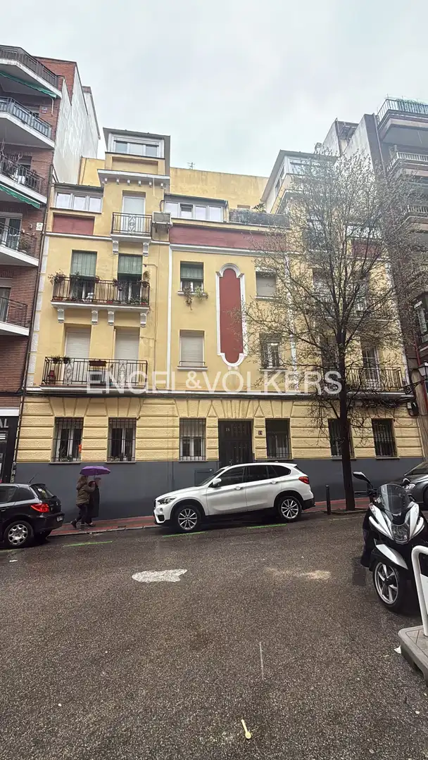 Vista exterior de Pis de lloguer en Madrid amb Aire condicionat, Calefacció i Balcó