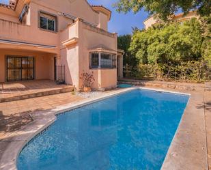 Piscina de Casa o xalet en venda en Ojén