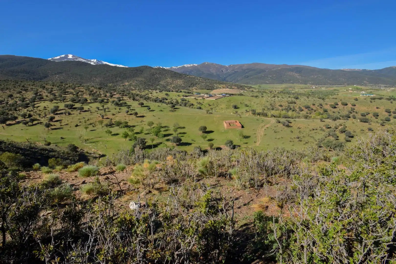Terreno en venta en Paraje de las Perdices, Lugros