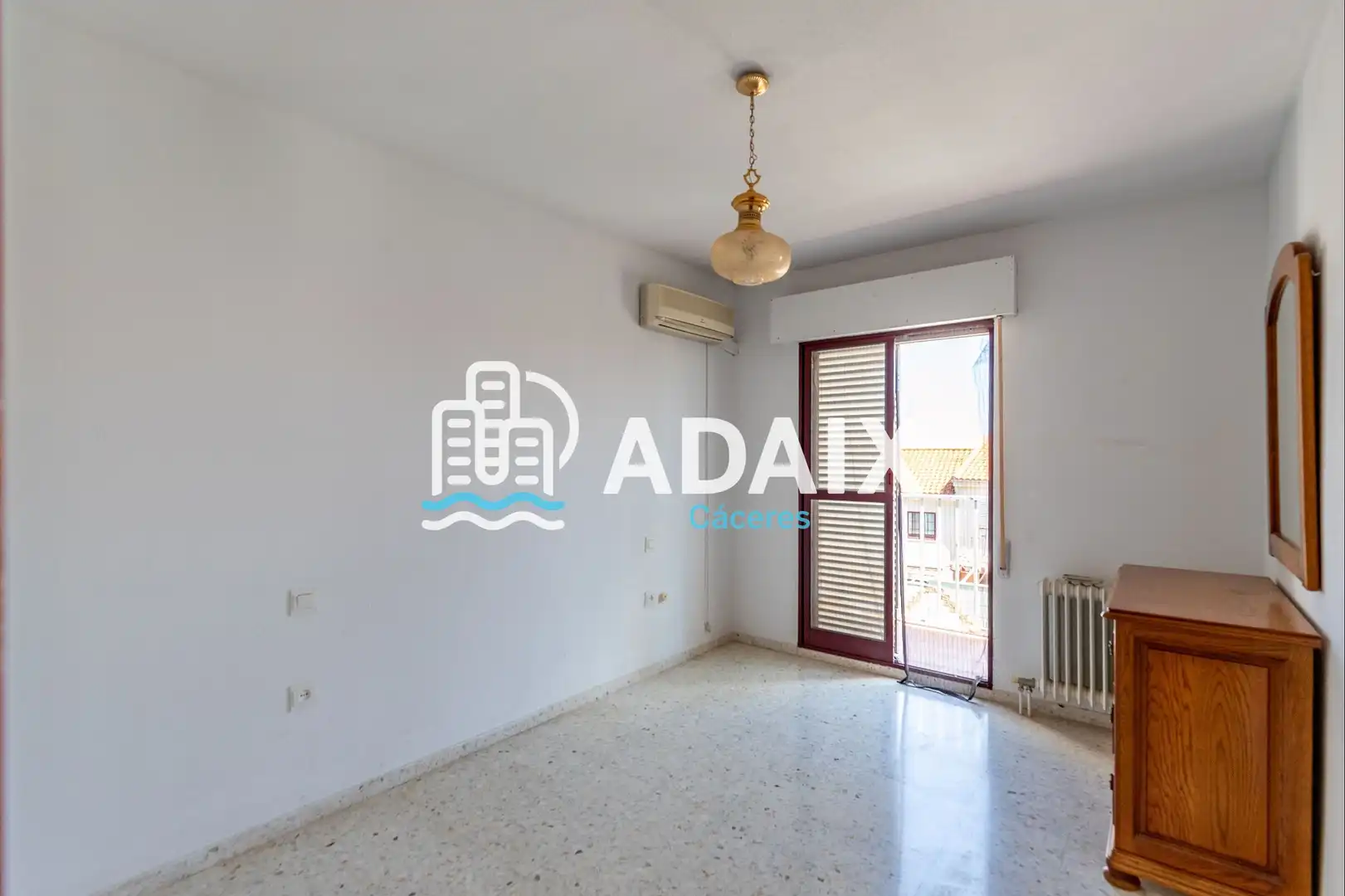 Bedroom of Houses for sale in Cáceres  with Air Conditioner, Heating and Terrace