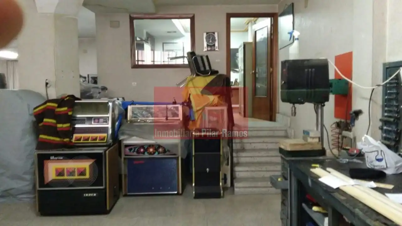 Local comercial en venda a Trobajo del Camino, imagen 7
