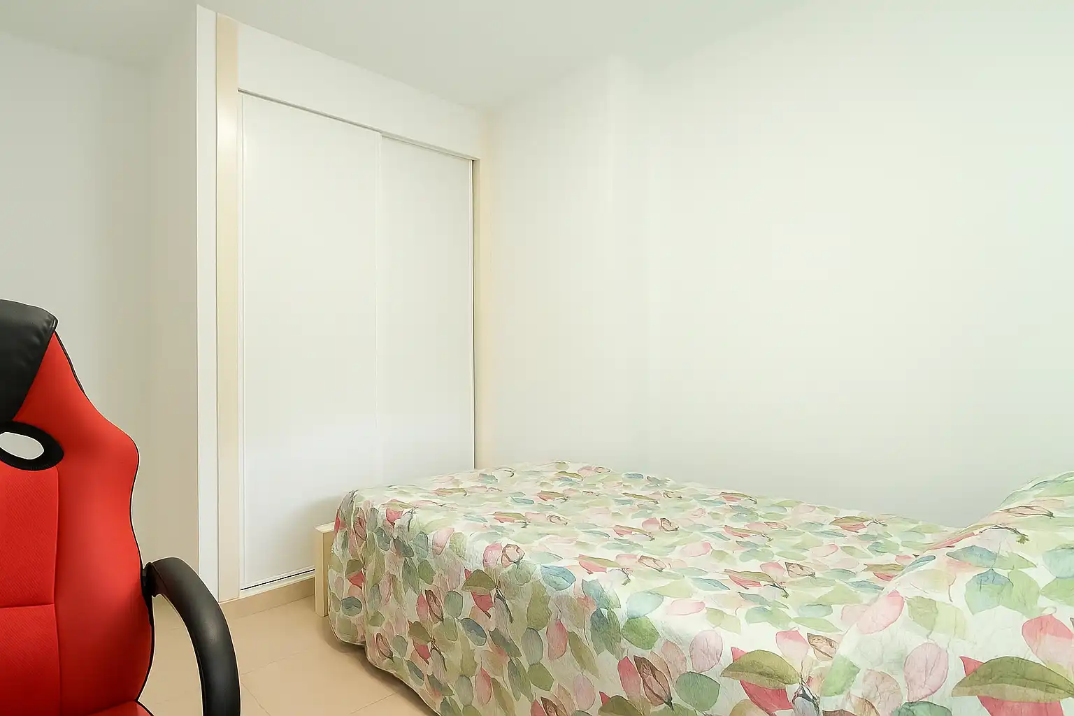 Bedroom of Detached homes for sale in Málaga  with Terrace, Storage room and Balcony