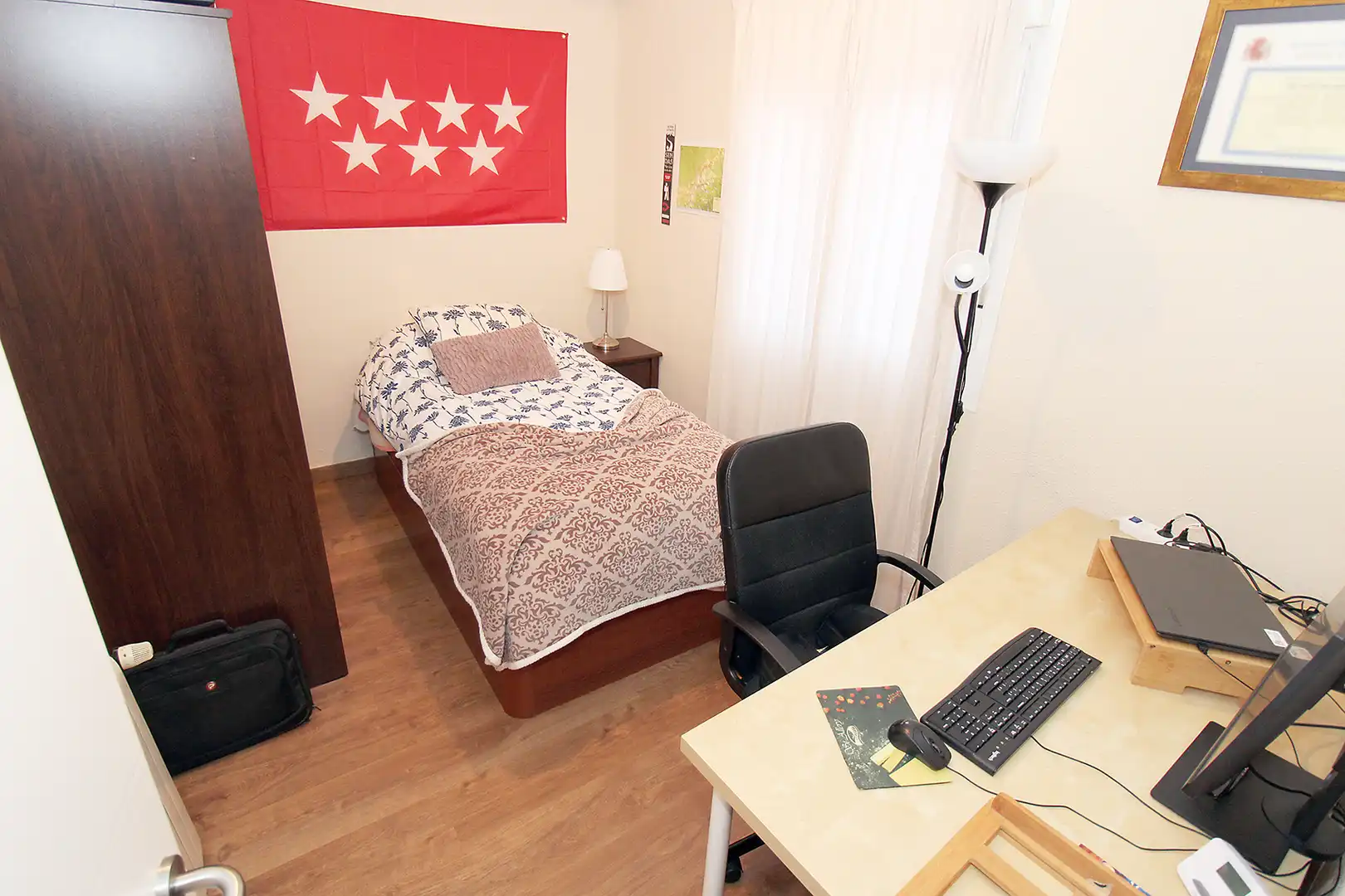 Bedroom of Houses for sale in Torremocha de Jarama  with Air Conditioner, Heating and Private garden