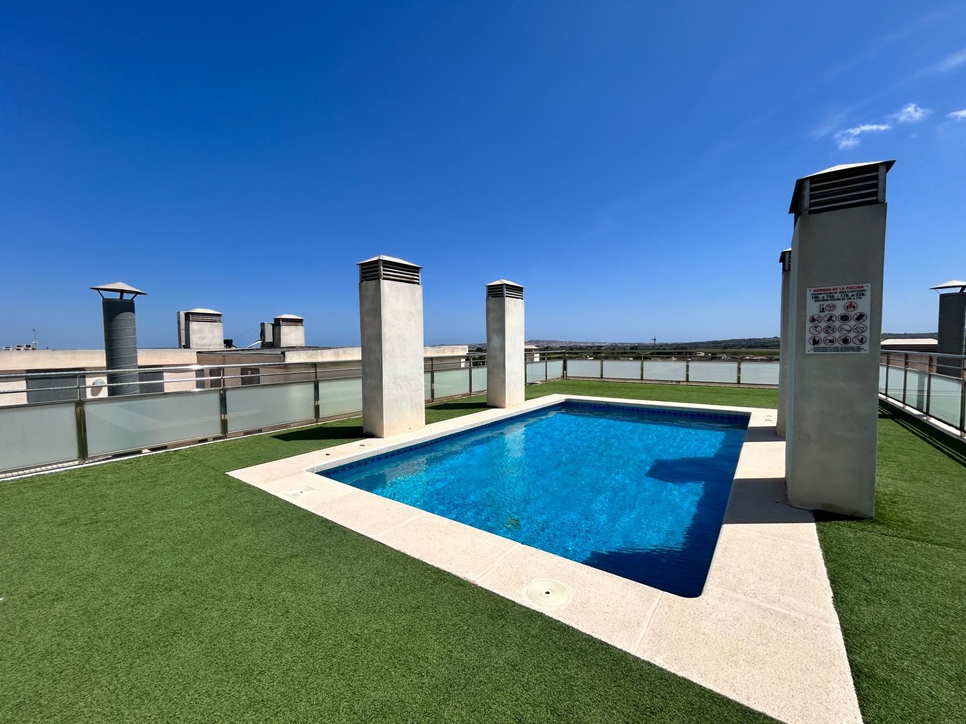 Piscina de Apartament en venda en Almoradí amb Aire condicionat, Terrassa i Traster