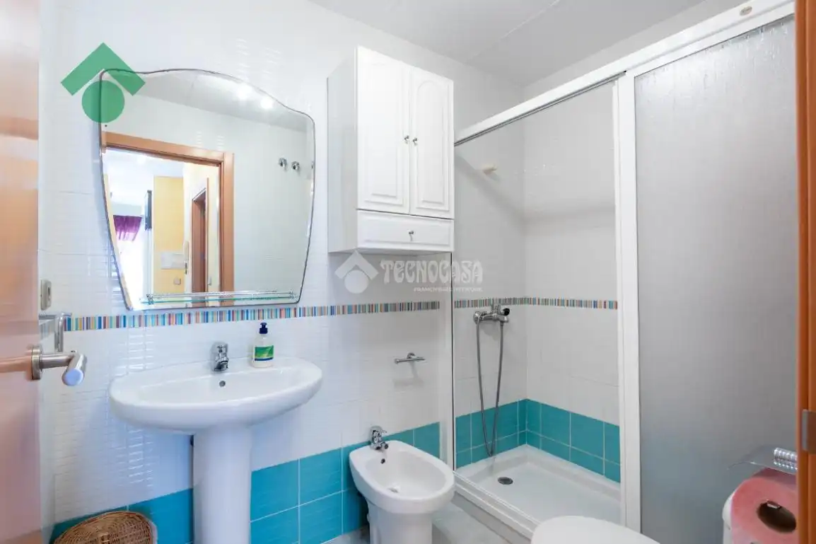 Baño de Piso en venta en Vélez-Málaga con Aire acondicionado y Amueblado
