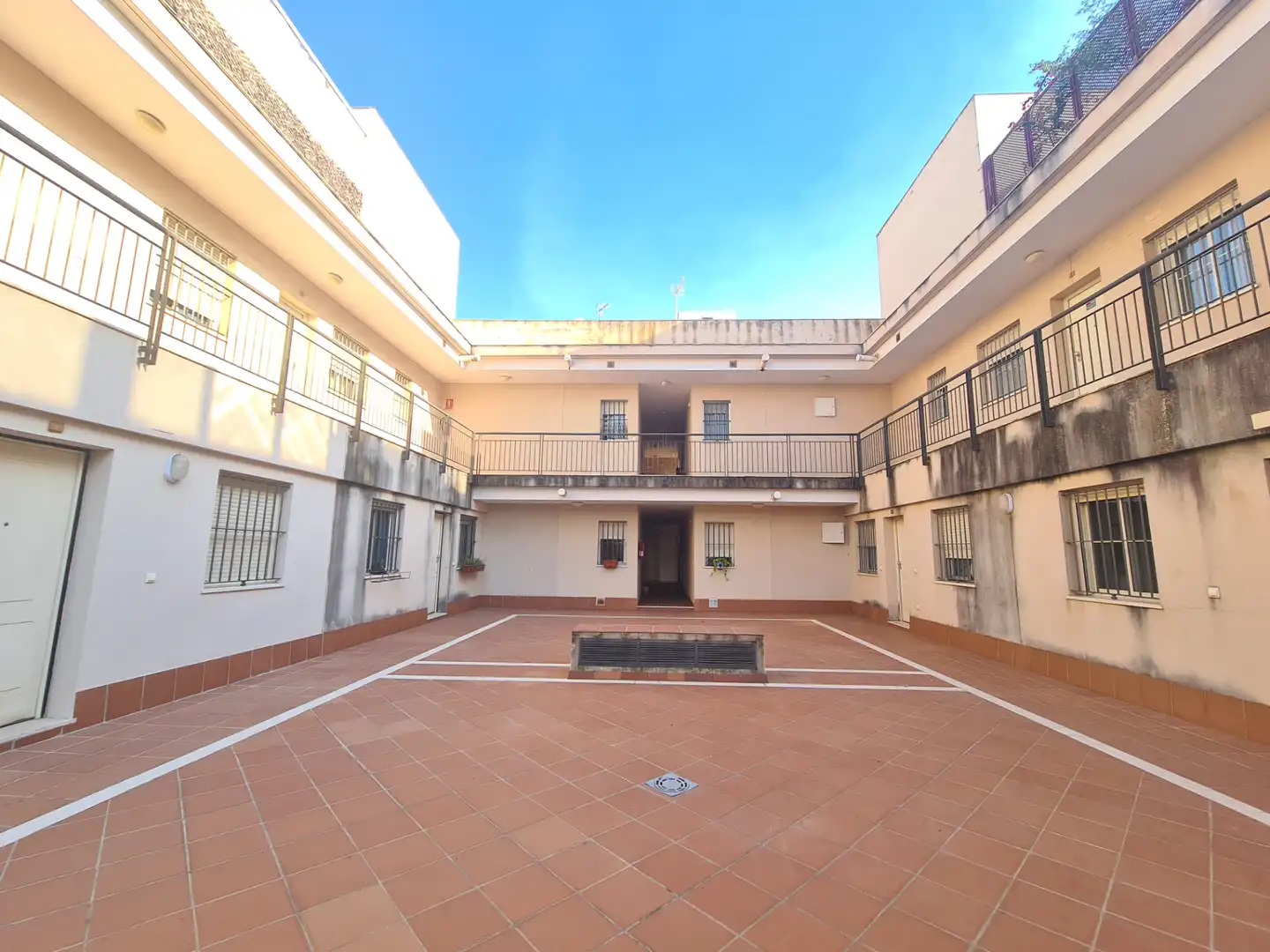 Exterior view of Apartments for sale in Dos Hermanas