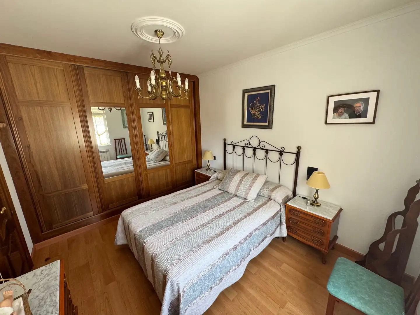 Habitación de Casa adosada en venta en Valoria la Buena con Calefacción, Jardín privado y Parquet