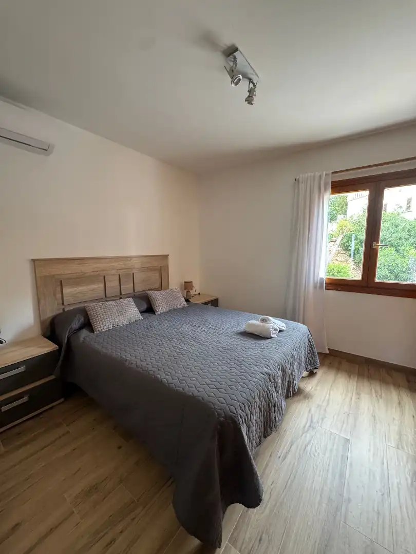 Schlafzimmer von Einfamilien-Reihenhaus zur Miete in Dénia mit Klimaanlage, Heizung und Möbliert