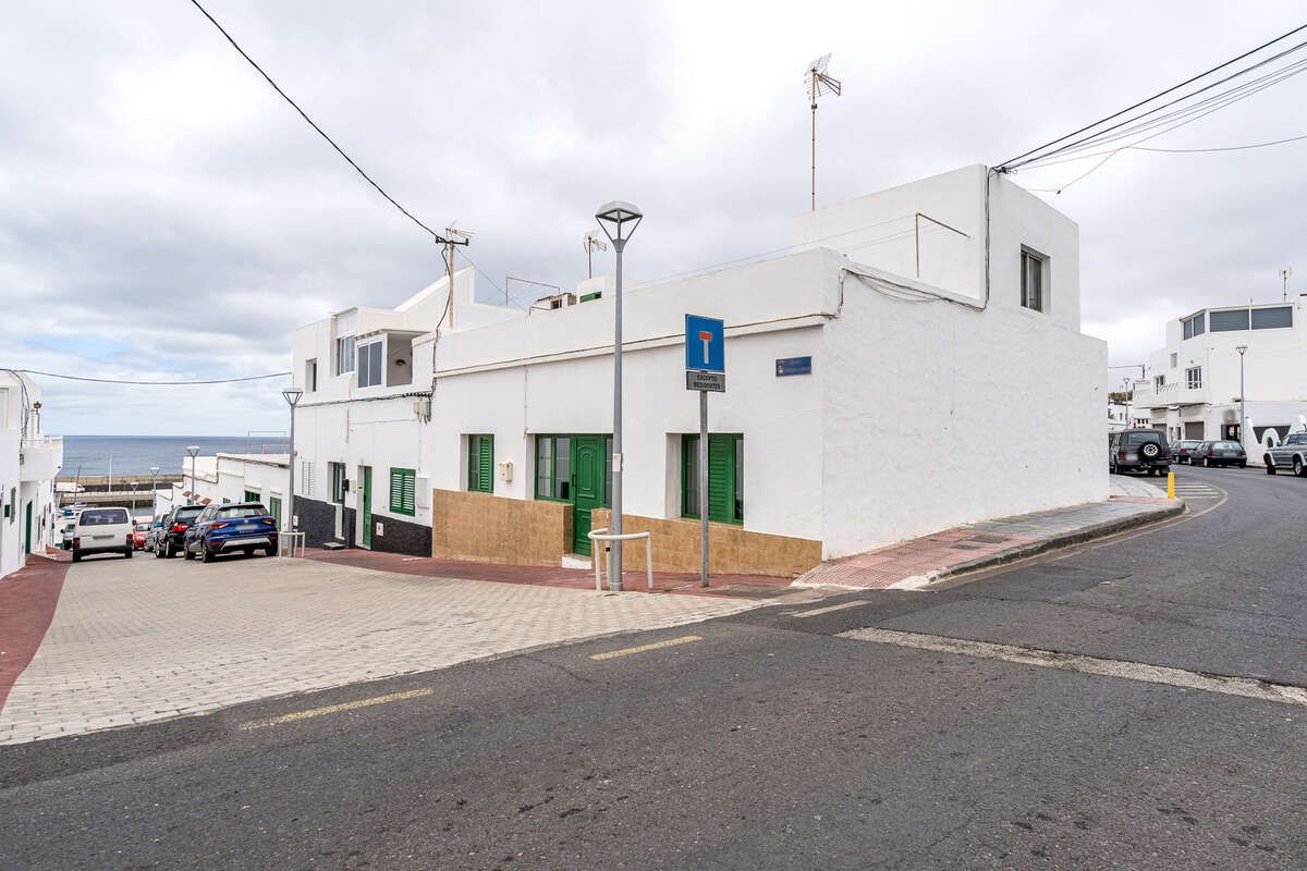 Exterior view of House or chalet for sale in Tías