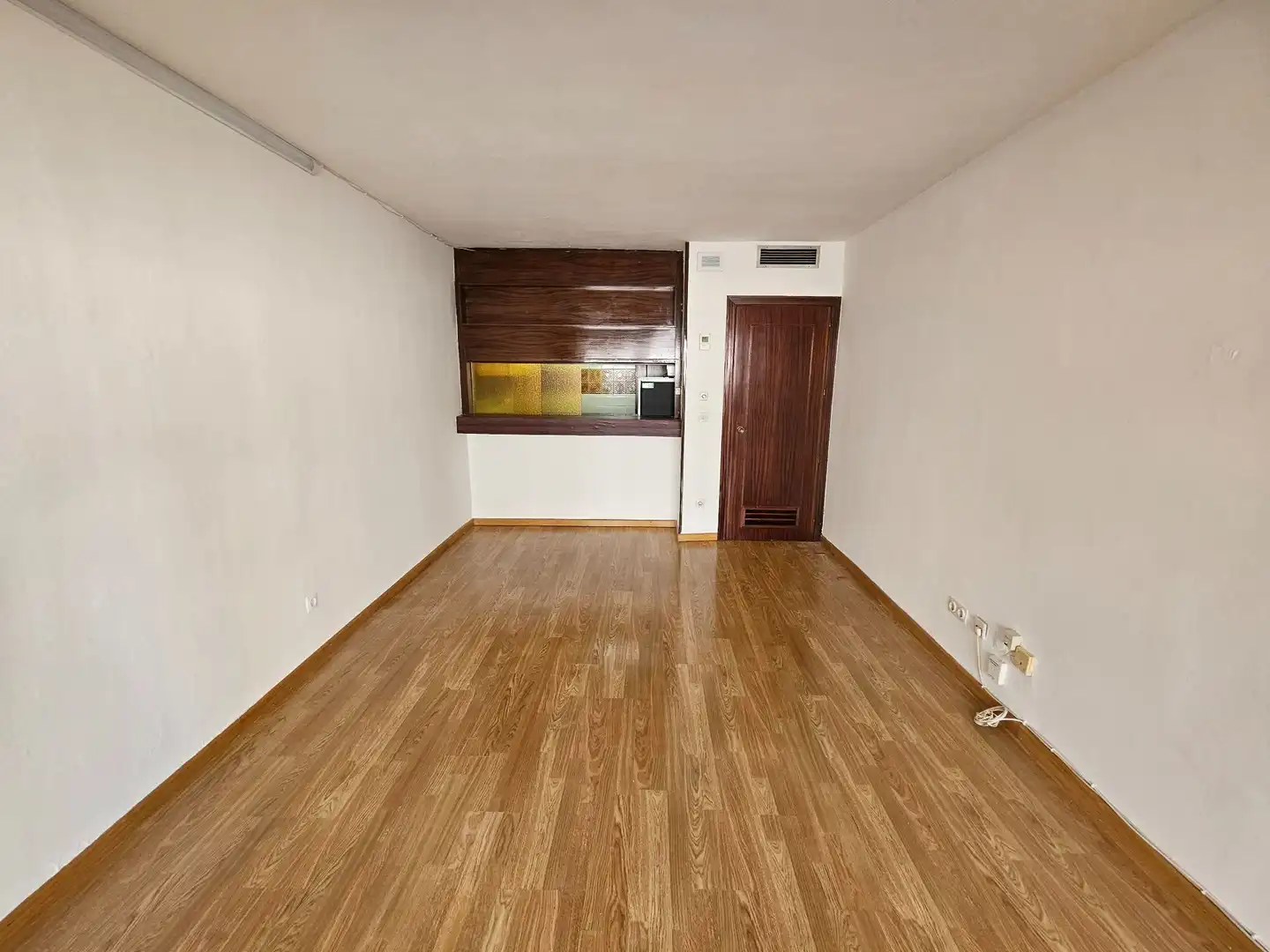 Sala d'estar de Apartament de lloguer en Madrid amb Aire condicionat, Calefacció i Terrassa