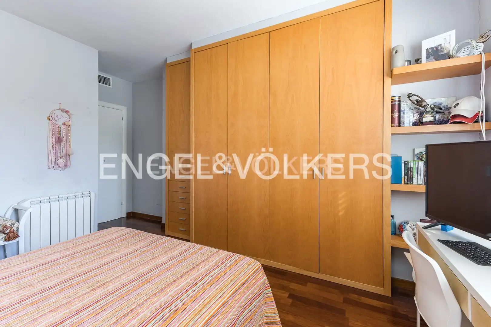 Bedroom of Houses for sale in Sant Boi de Llobregat  with Air Conditioner, Heating and Private garden