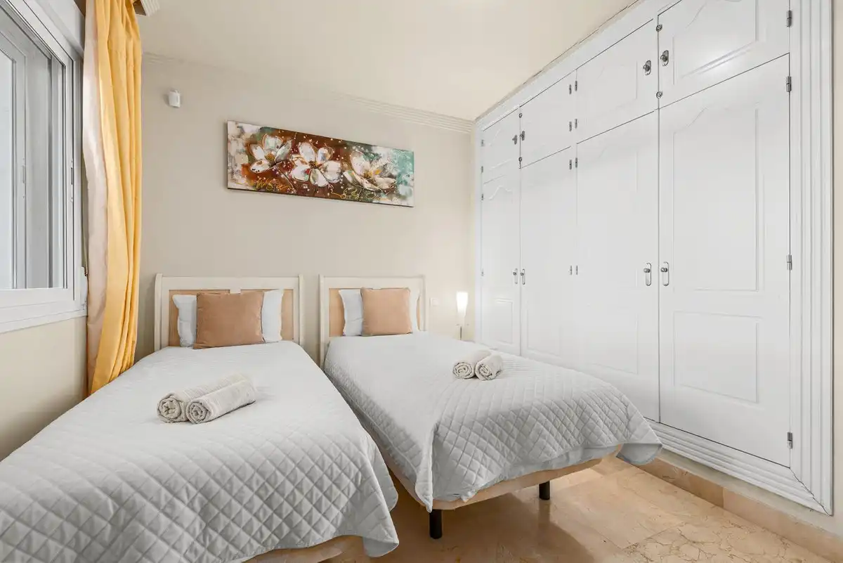 Bedroom of Apartments for sale in Estepona Pueblo