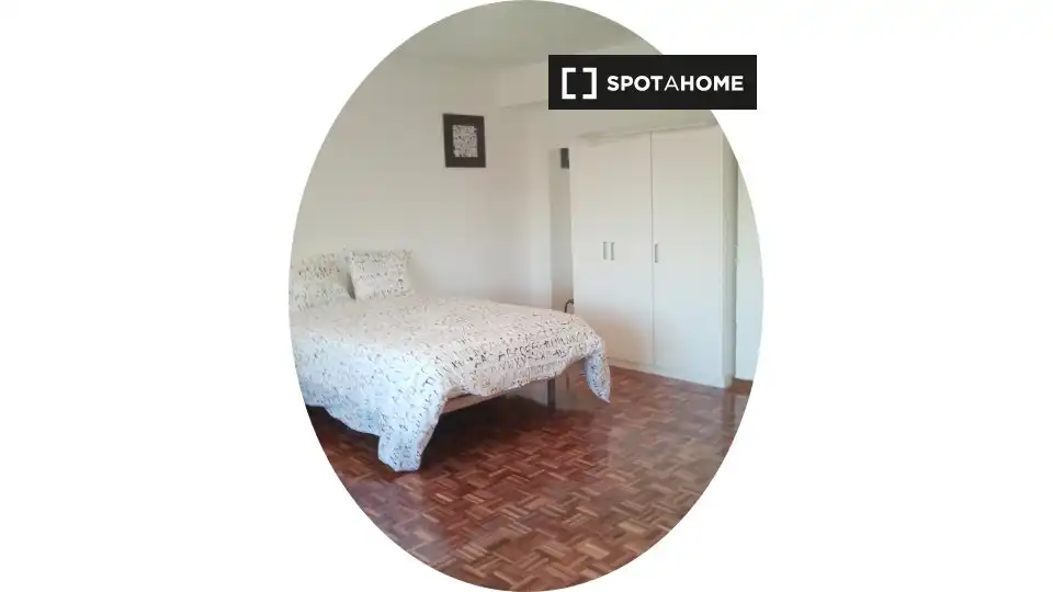 Bedroom of Flat for rent in Zaragoza  with Air Conditioner, Heating and Furnished
