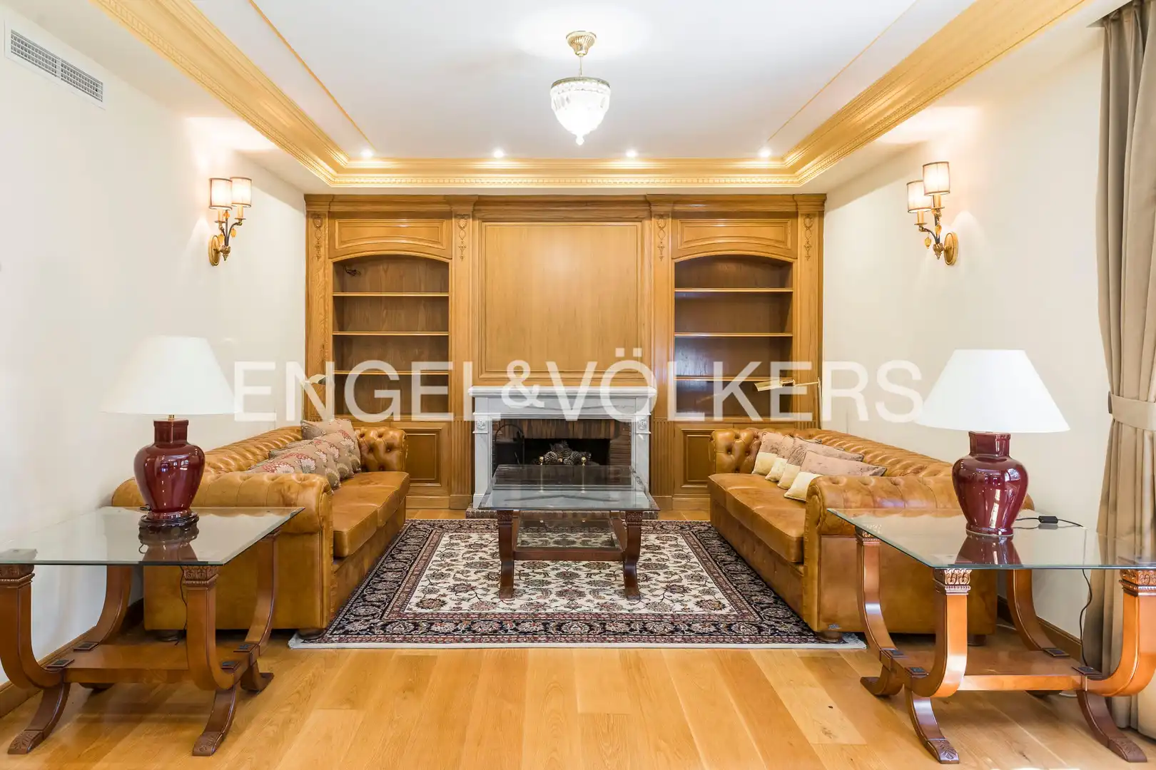 Living room of Houses for sale in Madrid  with Air Conditioner, Heating and Private garden