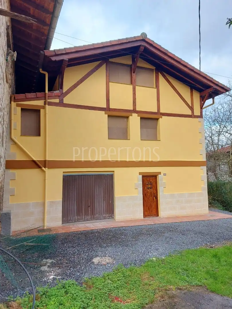 Vista exterior de Casa o chalet en venta en Zeanuri