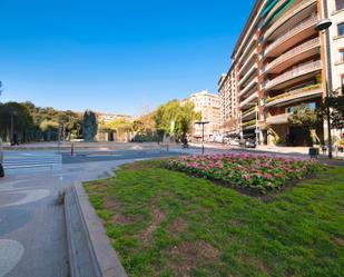 Exterior view of Flat for sale in  Barcelona Capital  with Air Conditioner, Heating and Terrace