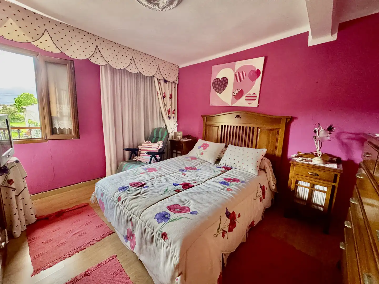 Habitación de Casa adosada en venta en Molledo con Parquet, Terraza y Amueblado